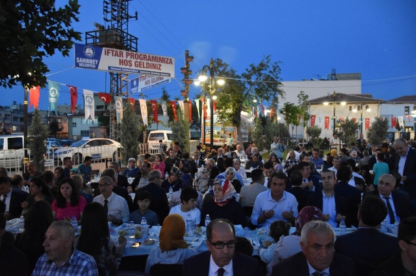 Gaziantep’te 4 bin kişilik iftar