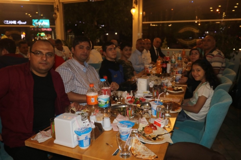 Ulaşım personelleri iftarda bir araya geldi