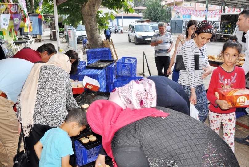 Gaziantep’te 3 günde 13 ton kömbe satıldı