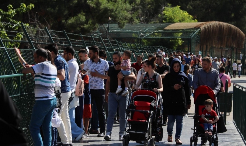 Gaziantep Hayvanat Bahçesi rekorları alt üst ediyor