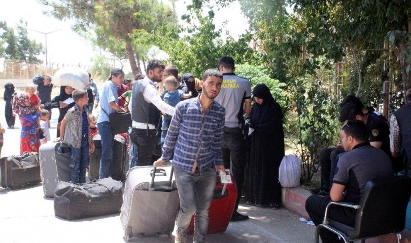 42 bin Suriyeli Türkiye’ye döndü