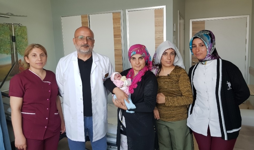 Prematüre bebek Gaziantep’te hayata tutundu