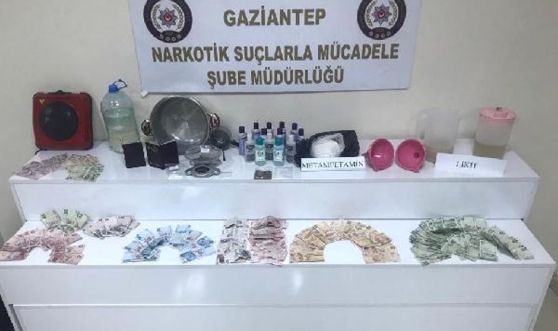 Uyuşturucu imalathanesine baskın: 11 gözaltı