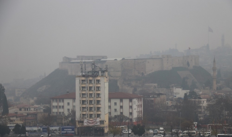 Gaziantep’te Soğuk Ve Sisli Hava Hayatı Olumsuz Etkiliyor