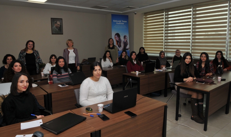 Gaziantep’te Geleceği Yazan Kadınlar Projesi Başladı