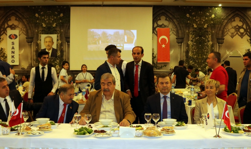 SANKO’dan muhtarlar ve huzurevi sakinlerine iftar