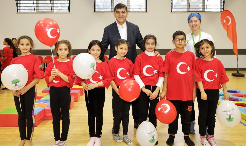 Minikler, minderde hayran bıraktı