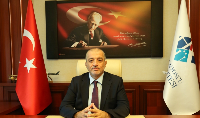 Rektör Prof. Dr. Türkay Dereli’nin “14 Mart Tıp Bayramı” mesajı