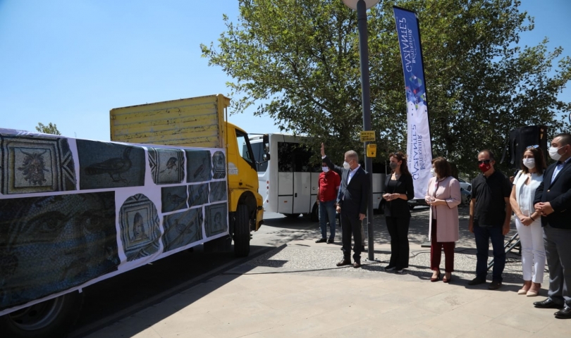 Çingene Kızı Mozaiği’nin 12 parçasının replikaları  ABD’ye gönderildi