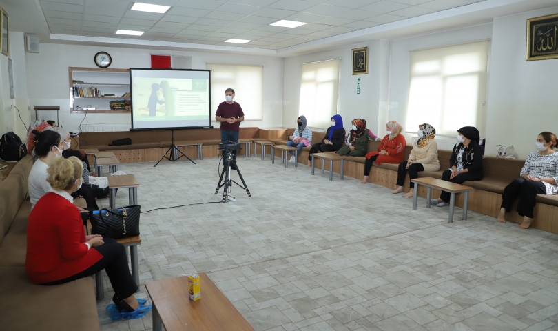 Şehitkamil’den kadınlara "Madde Kullanımı ile Mücadele" semineri