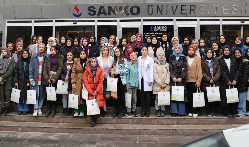 Lise öğrencilerinden SANKO Üniversitesi’ne ziyaret