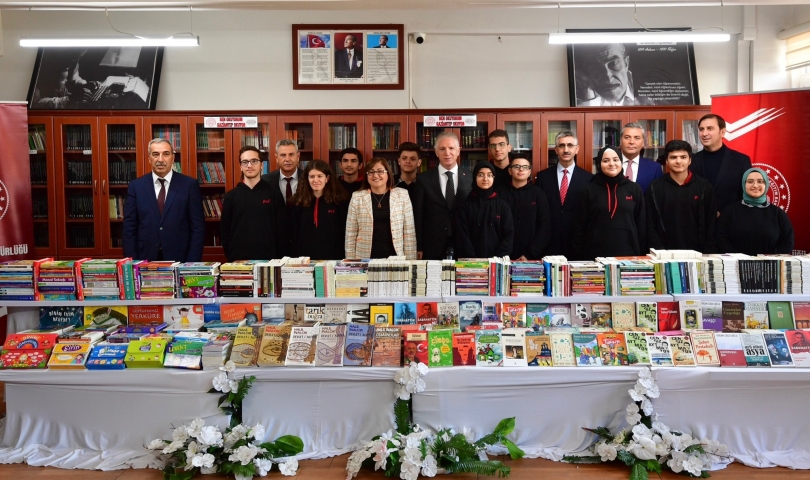 Gaziantepli öğrenciler yeni kitapları ile  buluştu.