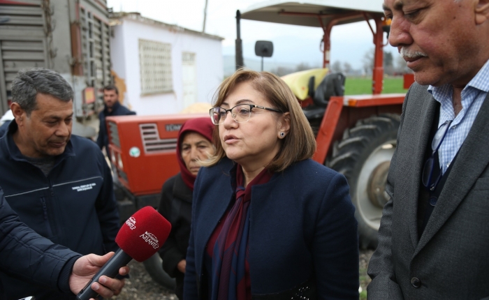 Gaziantep Büyükşehir depremden etkilenen ilçelerde tarımsal alet ekipman parkı kuruyor