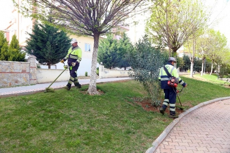 Şehitkamil’deki parklarda çalışma