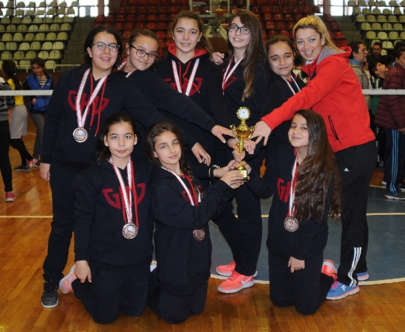 GVK’nın voleybol başarısı