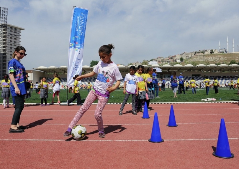 72 bin öğrenci spor etkinliğinde buluştu