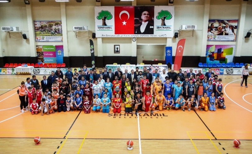 23 Nisan basketbol turnuvası start aldı