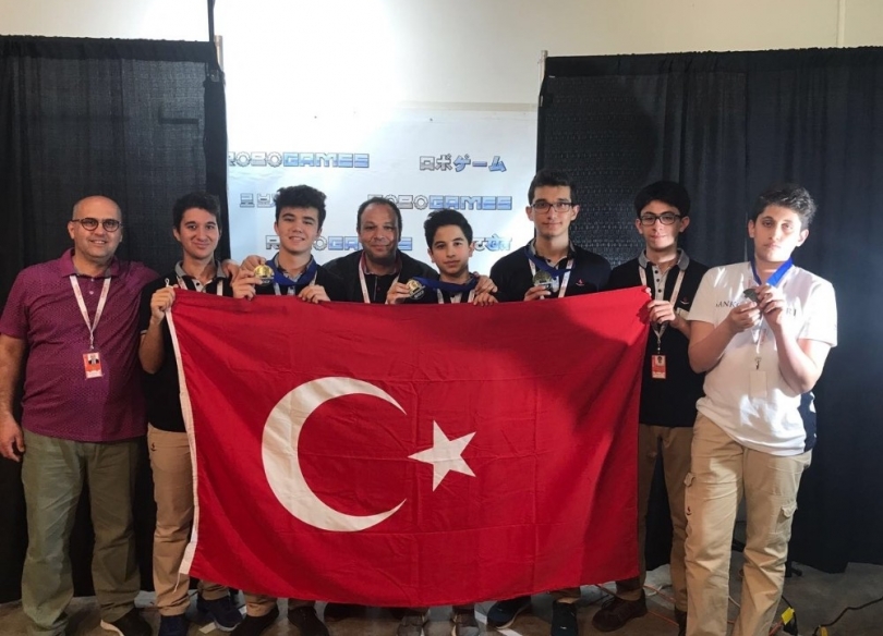 “ROBOGAMES” Robot yarışması