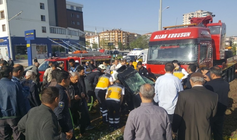 Trafik kazası: 1 ölü 2 yaralı