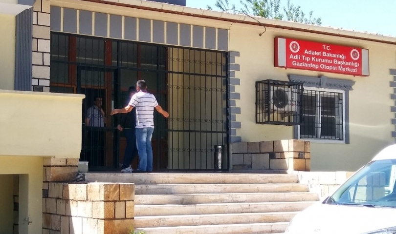 Ölen bebek 5 aydır morgda bekletiliyor