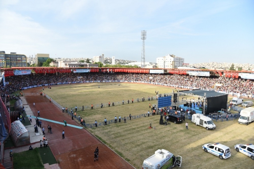 Gaziantep Mustafa Ceceli ile coştu