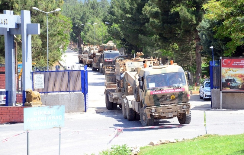 Şanlıurfa’ya askeri araç ve mühimmat sevkıyatı