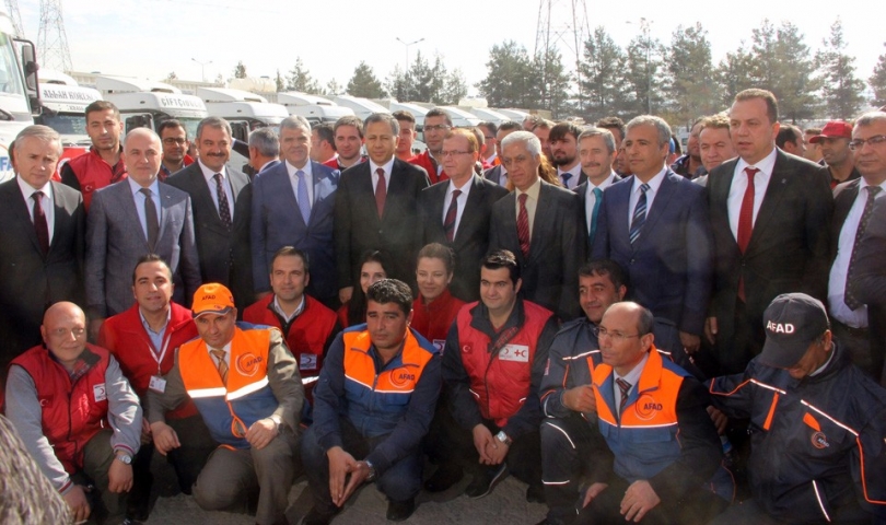 Musul'a Umud Taşıyan 108 Tır Gaziantep'ten Yola Çıktı