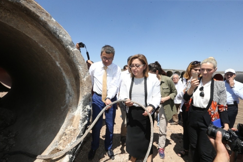 Gaziantep’te 12 kilometrelik hatta bulunan 41 yıllık su boruları yenilendi