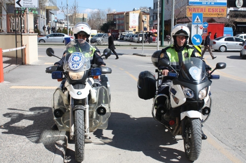 Gaziantep emniyeti bayrama hazır