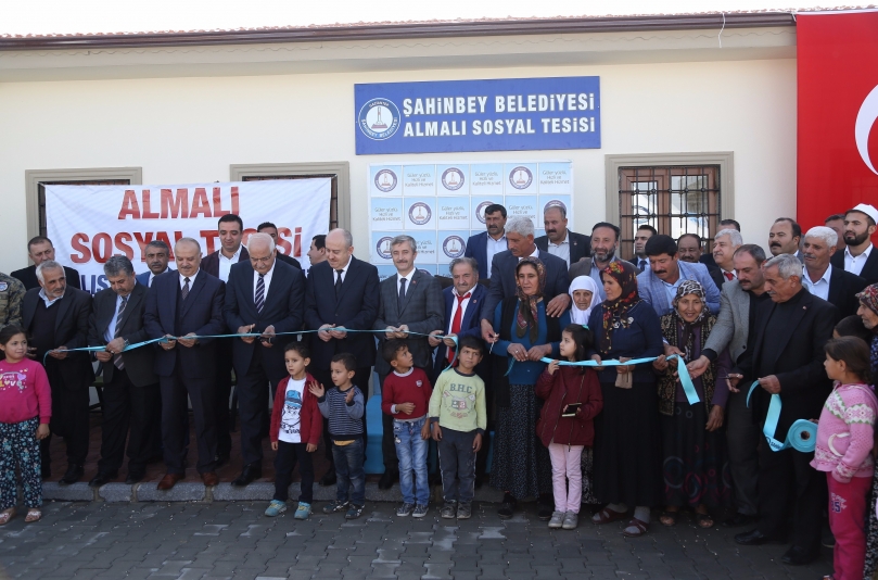 Tahmazoğlu: “Her Mahalleye Bir Sosyal Tesis Yapmayı Planlıyoruz”