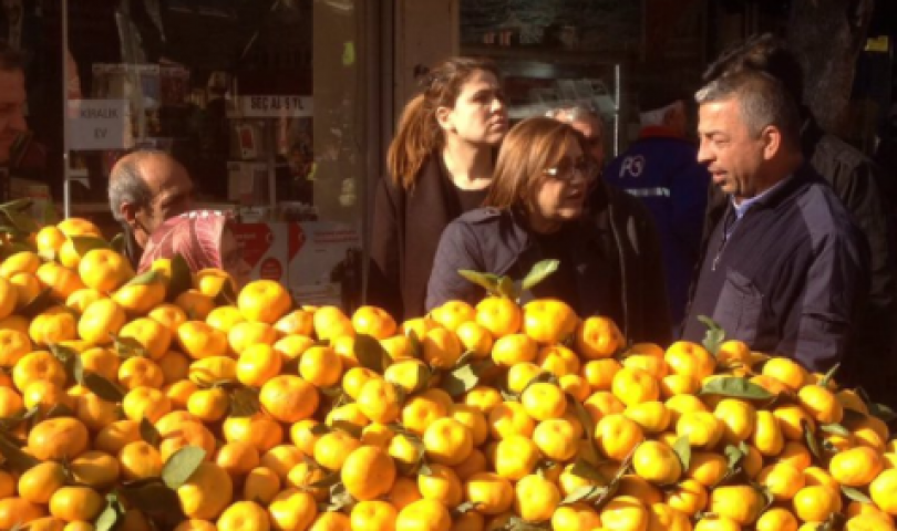 Fatma Şahin esnaf ziyaretinde