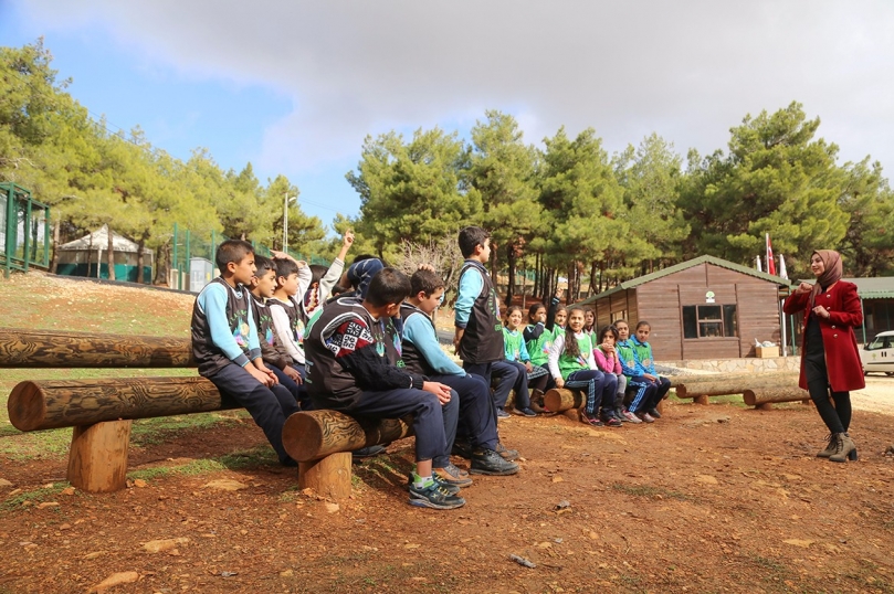 Gençlik Kampında Fen Bilimleri Dersi İşlediler