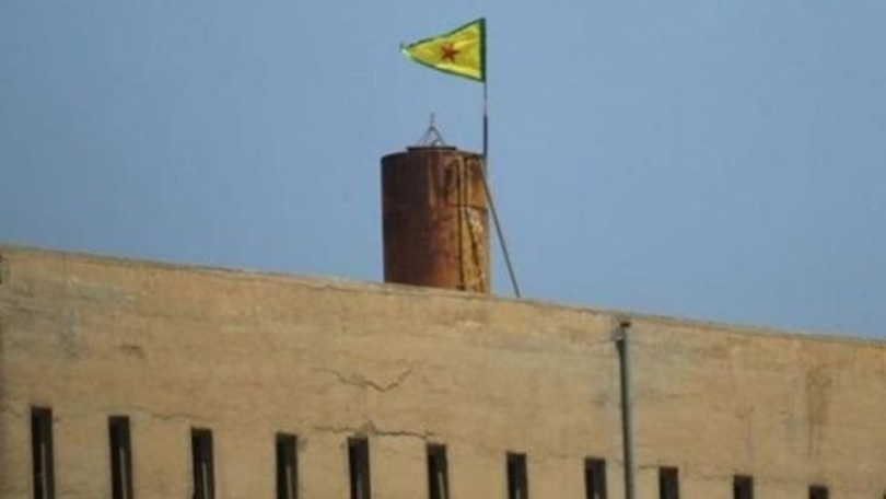 Suriye sınırındaki PYD flaması indirildi