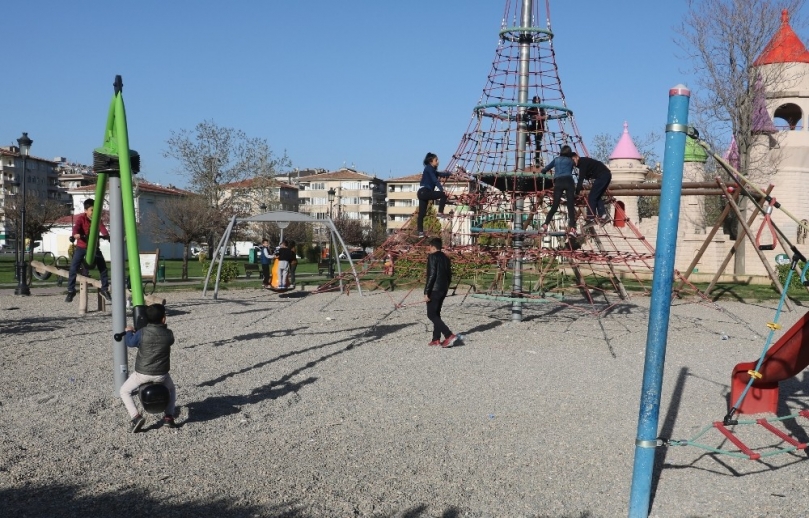 "Çocuk parklarına güvenlik kamerası konulsun" çağrısına Gaziantep’ten destek