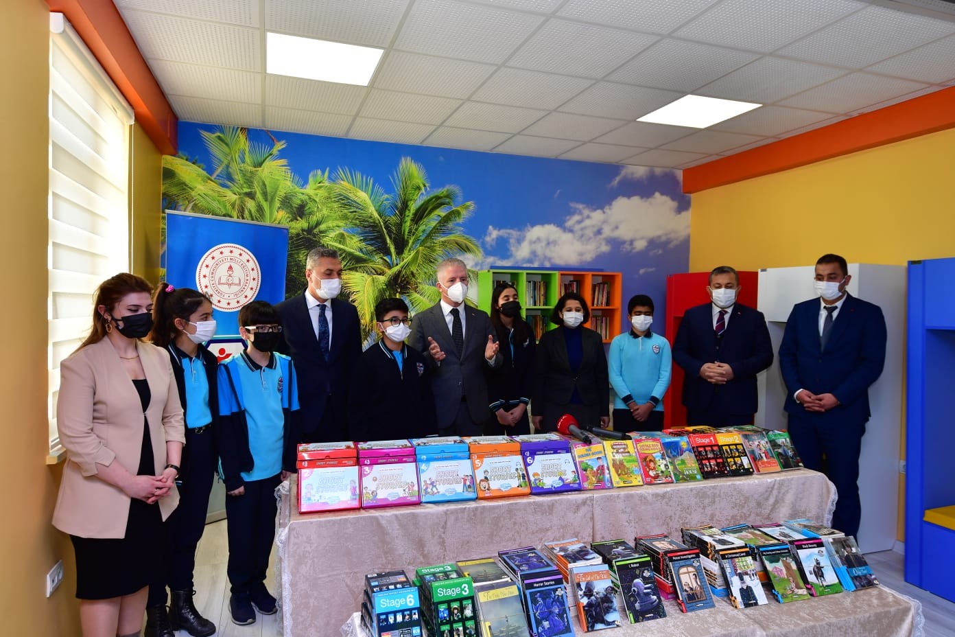 Okullara 81 bin ingilizce kitap dağıtımı yapılacak