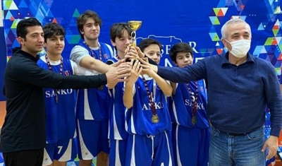 SANKO Okulları Yıldız Erkek Basketbol Takımı il birincisi oldu