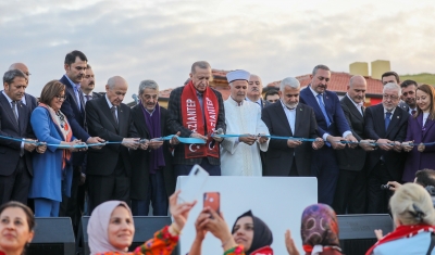 Cumhurbaşkanı Erdoğan Belpınar’da köy evlerinin anahtar teslim törenine katıldı