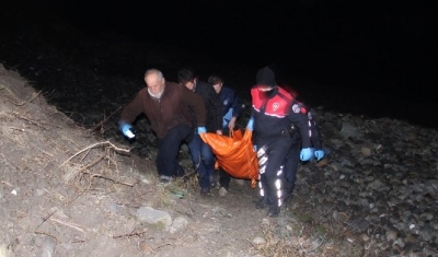 Nişanlı çift birlikte ölüme gitti