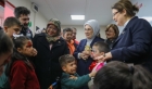 Emine Erdoğan deprem bölgesi Nurdağı ve İslahiye ilçelerini ziyaret etti